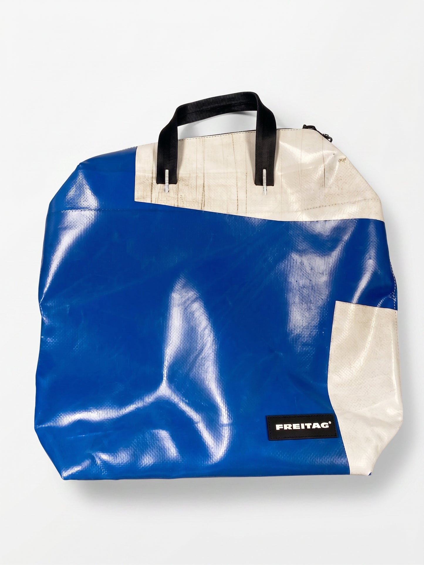 Pete 000002663767//BLAU/WEISS