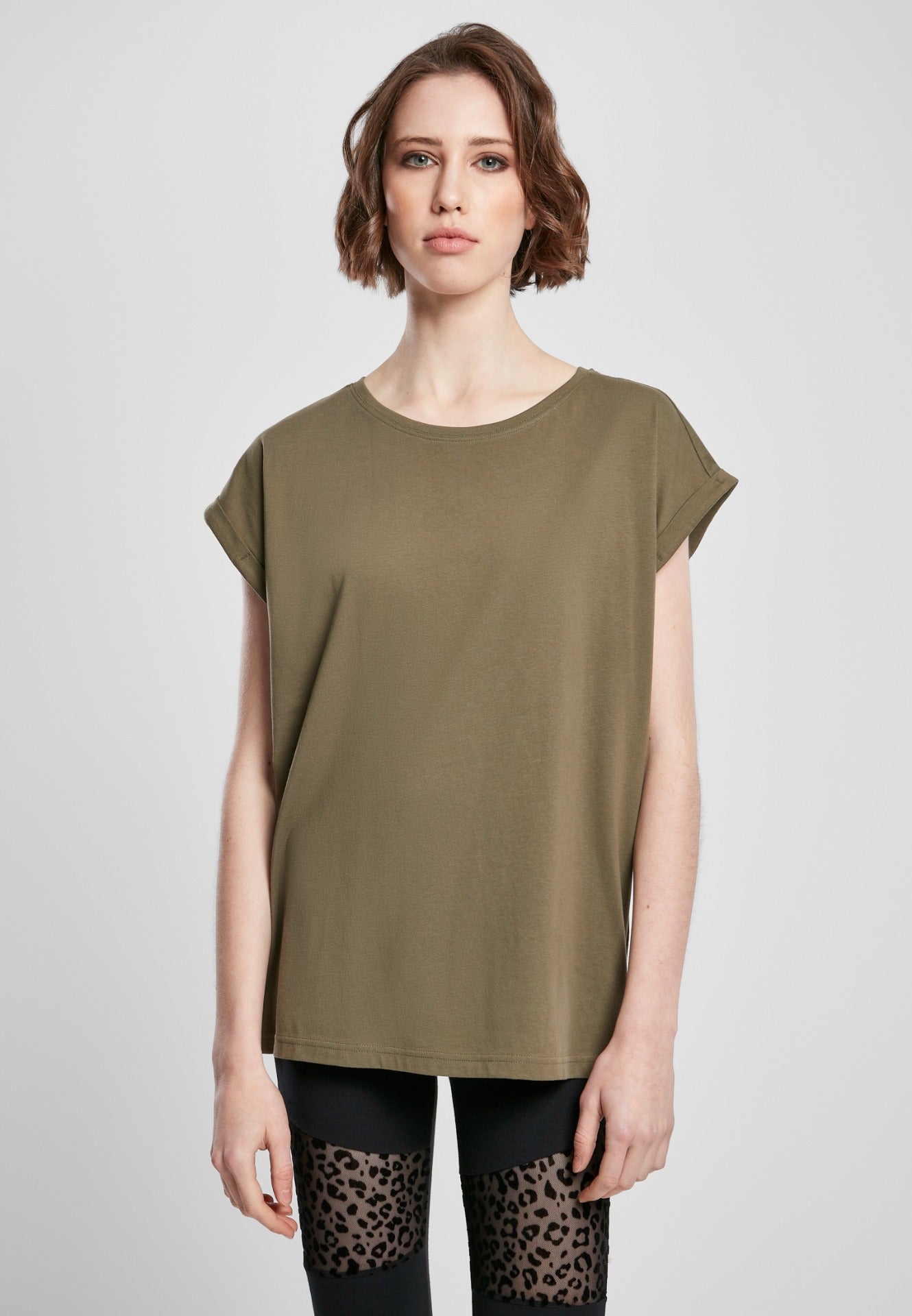 Extendes Shoulder Shirt - olive