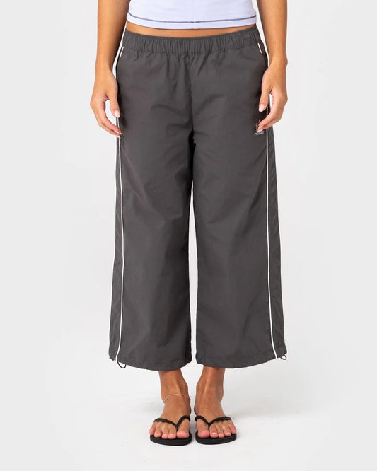 PLAYED LOW RISE CAPRI TRACK PANT