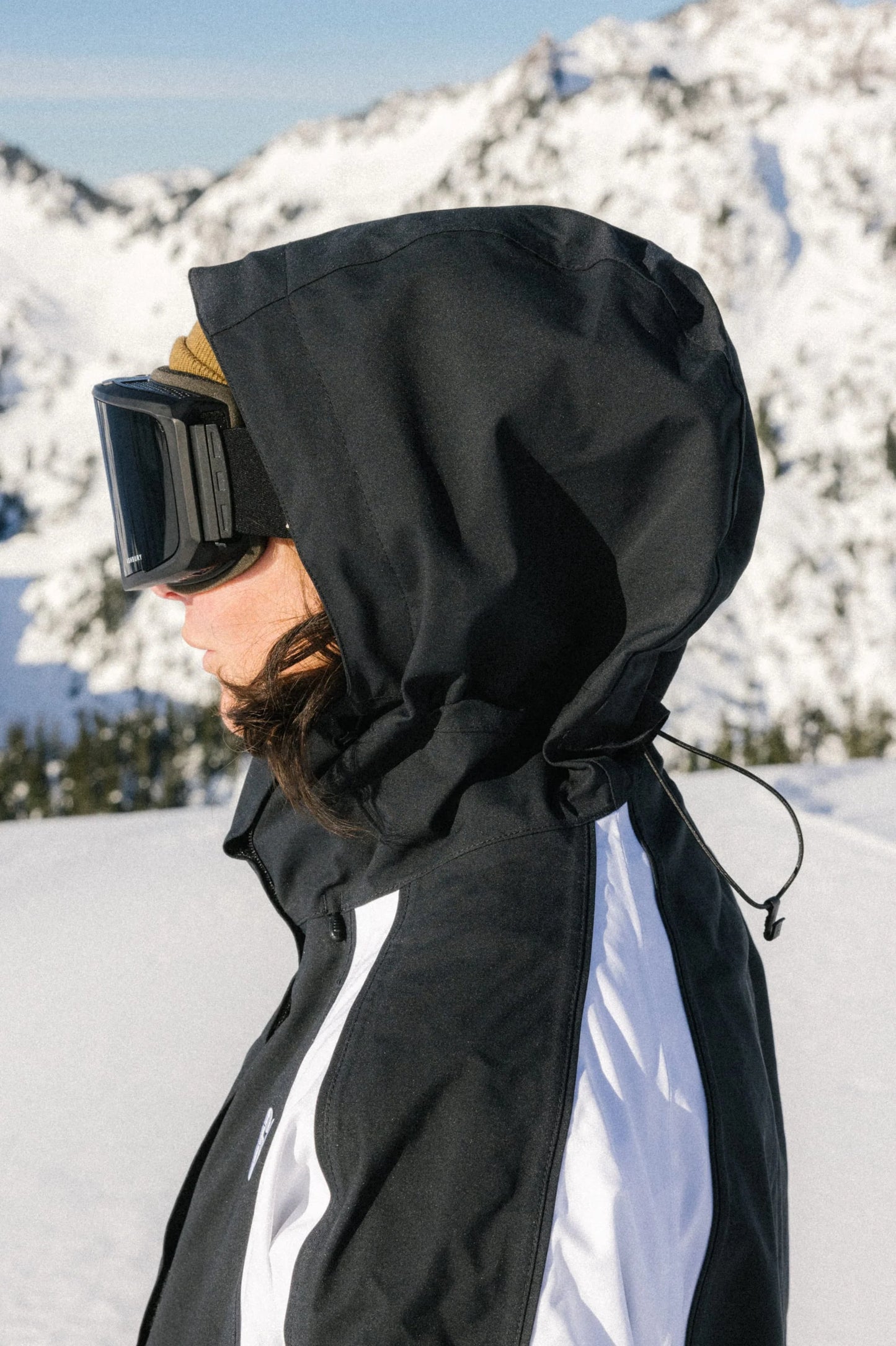 Hologram Shell Jacket - Black