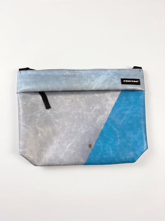 LOU 000004019582/WEISS/BLAU