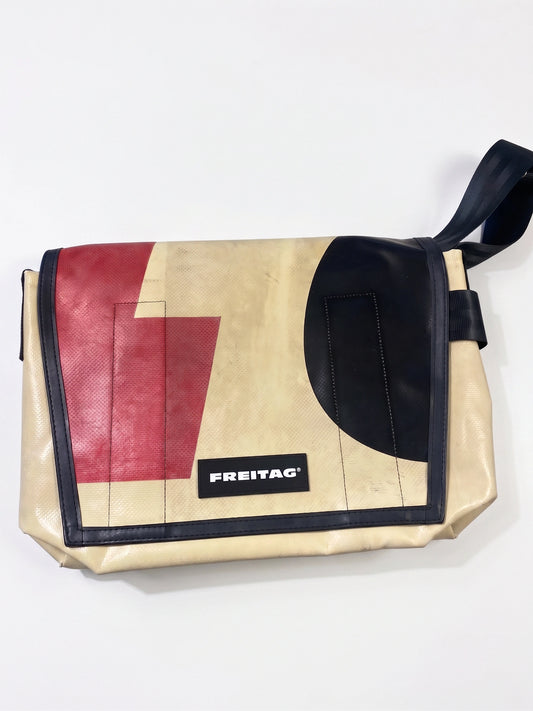 Dexter 000004242539/WEISS/ROT/SCHWARZ